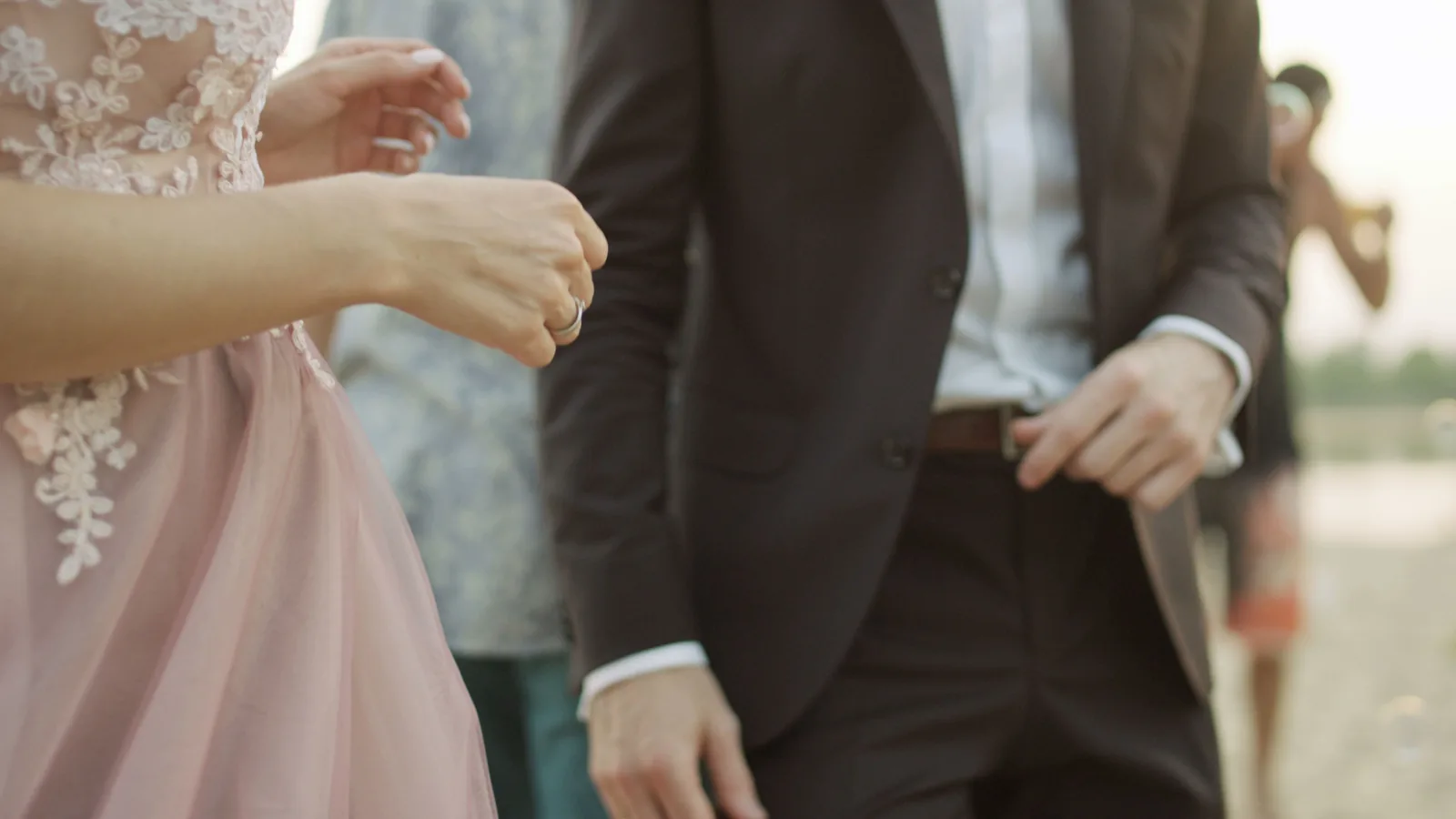 How To Budget For Bridal Party Gifts Without | bestweddingpartygifts
